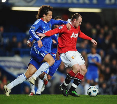 Rooney thường hay bị những trung vệ kỹ thuật và quái như David Luiz khắc chế