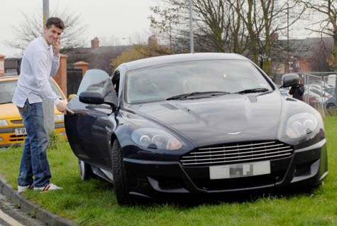 Chiếc Aston Martin mà Barton vừa thanh lý