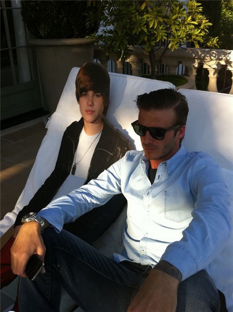 Thậm chí Becks còn quảng cáo chung với một tấm poster quảng cáo in hình Justin Bieber