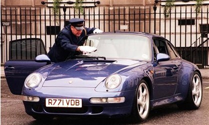 Dòng Porsche cũng được nhà Becks sử dụng rất nhiều: Porsche 911