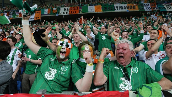 Ireland: Đây là đội bóng chơi tệ nhất giải với 0 điểm, ghi vẻn vẹn 1 bàn và thủng lưới đến 9 lần. Nhưng ngược lại, CĐV của họ lại được bầu là để lại nhiều hình ảnh đẹp nhất.