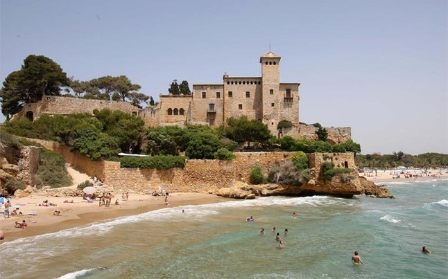 Lâu đài Tamarit nơi Iniesta và Anna sẽ nên duyên vợ chồng