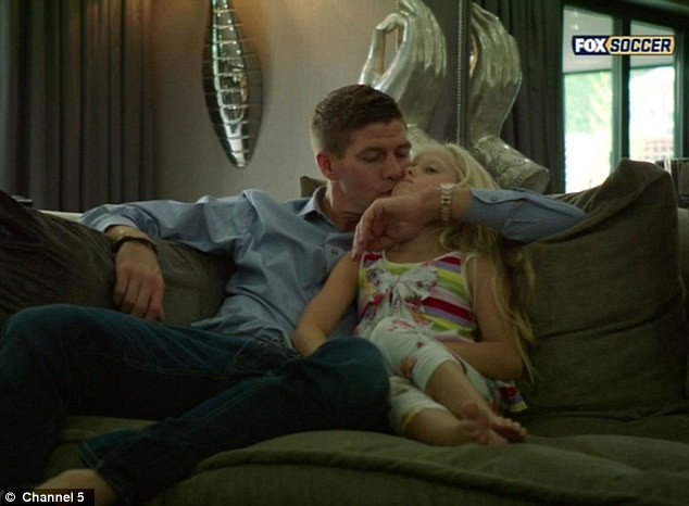 Gerrard hết sức cưng chiều công chúa thứ 2 Lexie