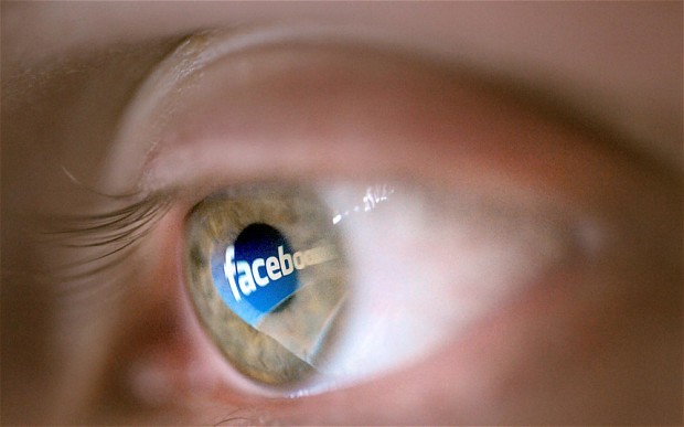 Người sử dụng khiếu nại Facebook để lộ tin nhắn cá nhân từ năm 2007-2009 của họ trên tường