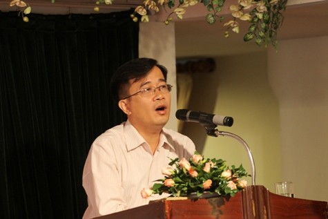 Ths Trần Quang Huy - Phó Trưởng khoa Quan hệ công chúng và Quảng cáo, Học viện Báo chí tuyên truyền với bài tham luận "PR trong giáo dục Đại học".