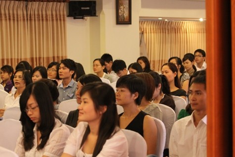 Rất đông đảo các khách mời là những nhà quản lý, tuyển sinh tại các trường đã tới dự Hội thảo.