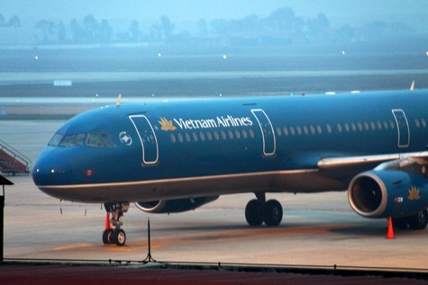 Do điều kiện thời tiết xấu, để đảm bảo an toàn, Vietnam Airlines đã phải hoãn, hủy hàng chục chuyến bay. (Ảnh NP)