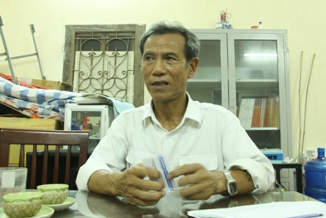 Thầy Nguyễn Năng Thiệu, Phó hiệu trưởng trường Phổ thông Nguyễn Trực tỏ ra rất bức xúc trước hành động của ông Thành.