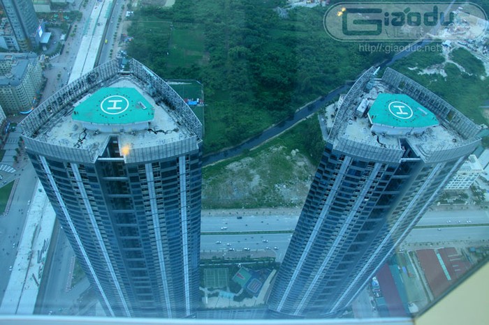 Hai tòa tháp dân cư của tổ hợp Keangnam.