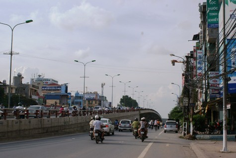 Tháng 9, Hà Nội thực hiện phân làn tại 5 tuyến phố
