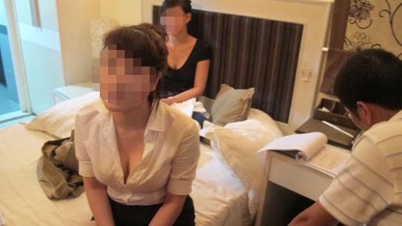 'Choáng' với mại dâm “công nghệ” cao tại Hà Nội ảnh 1
