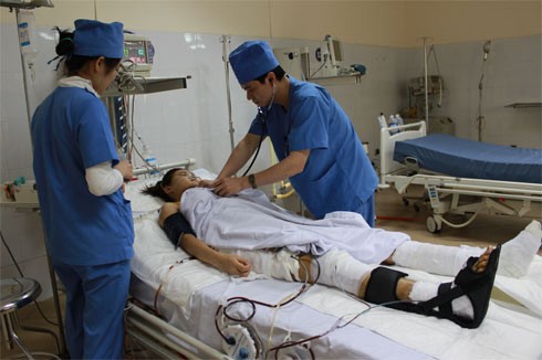 Bệnh nhân Hiền được các bác sĩ bệnh viện 108 cứu sống. Ảnh: Thu Hồng.