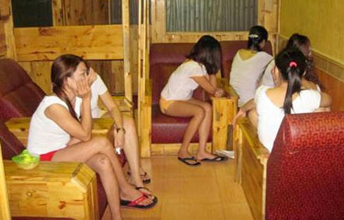 Nói đến massage ở Hà Nội là người ta nghĩ đến những quán có nhân viên phục vụ là những cô gái miền Tây