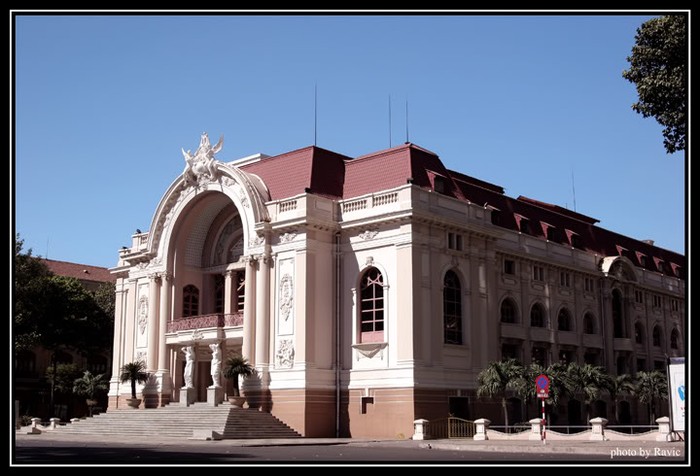 Nhà hát thành phố (trước 1975, đây là trụ sở Hạ Nghị viện)