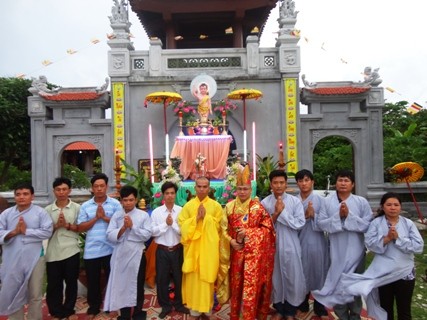Lần đầu tiên sau nhiều năm, Đại lễ Phật đản được tổ chức tại Trường Sa