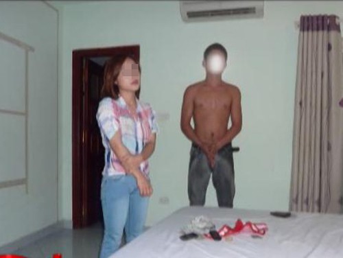 Hà Nội: Lại phá vụ nữ sinh viên bán dâm giá 2 triệu đồng ảnh 1