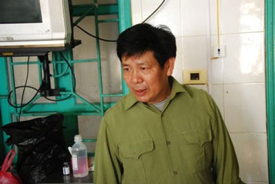 Ông Trần Văn Nhinh – chú ruột nạn nhân, trao đổi với PV.