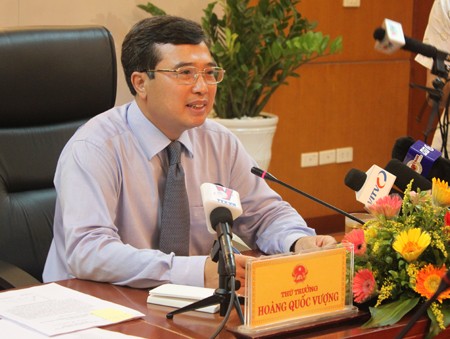 Ông Hoàng Quốc Vượng thôi giữ chức thứ trưởng Bộ Công thương để giữ chức chủ tịch hội đồng thành viên Tập đoàn Điện lực Việt Nam (EVN) - Ảnh: TTO