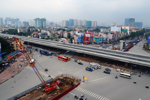 Toàn tuyến được thông xe sẽ góp phần giải quyết ùn tắc giao thông phía tây - nam thành phố Hà Nội.