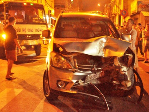 Vụ ô tô tông chết bé trai: Thai phụ cầm lái để... khởi động xe ảnh 1