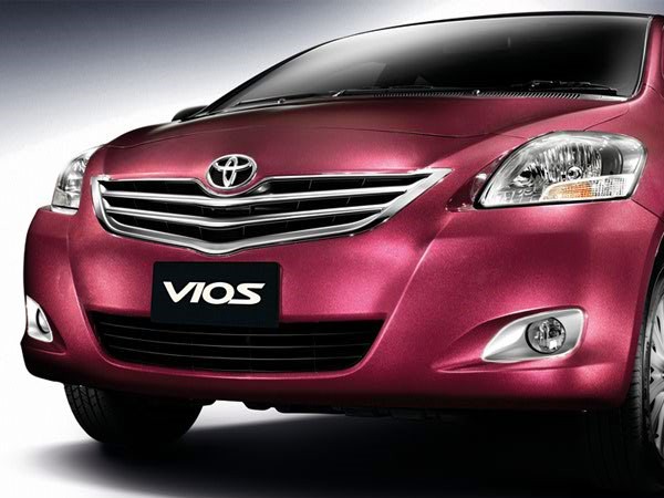 Dự kiến đến tháng 11 tới, Toyota mới triệu hồi xe Corolla và Vios để sửa chữa. Ảnh Internet.
