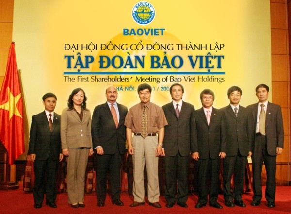 Tập đoàn Bảo Việt là một trong những doanh nghiệp hàng đầu tại Việt Nam hoạt động trong lĩnh vực tài chính bảo hiểm. Tính đến hết quý II năm nay, theo thông tin công bố, Bảo Việt có tổng tài sản trên 47.100 tỷ đồng, lợi nhuận trước thuế hợp nhất 1.027 tỷ đồng; tổng doanh thu hợp nhất đạt 7.720 tỷ đồng. (Nguồn CafeF)