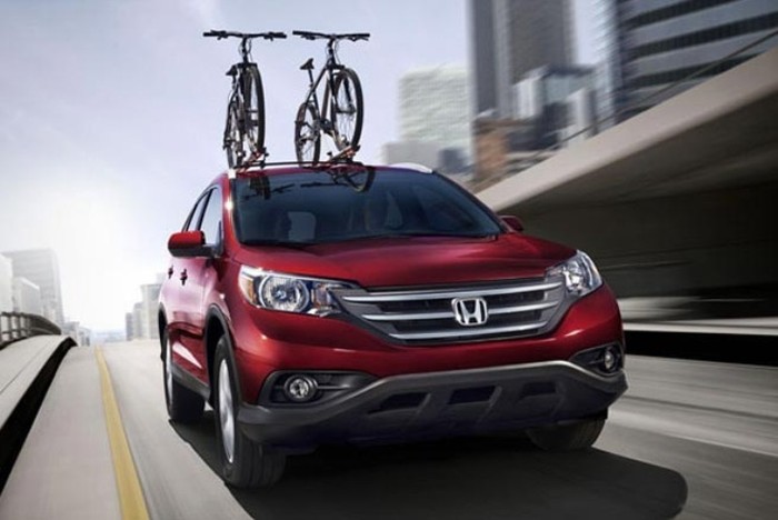 4. Honda CR-V đời 2013 Giá trị bán lại sau 3 năm: 64,7% Giá trị bán lại sau 5 năm: 50,7%