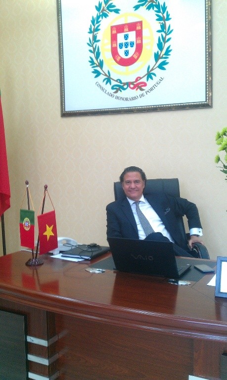 Ông Jorge Torres-Pereira đại sứ đặc mệnh toàn quyền Bồ Đào Nha đương nhiệm tại Việt Nam.