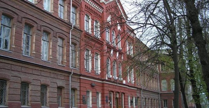 Đại học Tổng hợp Kỹ thuật Kharkov (còn gọi là Đại học Bách khoa Kharkov - KPI), là một trong các trường Đại học kỹ thuật lâu đời và giầu truyền thống nhất của Ucraina.