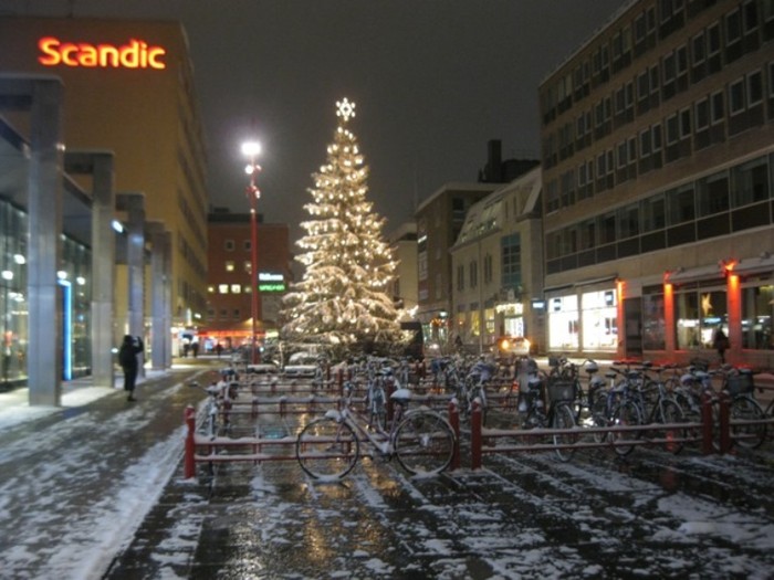 Không khí lễ Giáng sinh đã phần nào sưởi ấm mùa đông giá lạnh tại Uppsala-Thụy Điển
