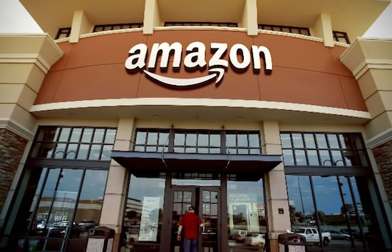 Amazon đã thu về hơn 3,3 tỷ bảng năm 2011, nhưng không trả một xu tiền thuế.