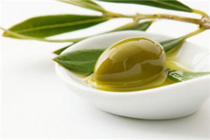 12. Dầu hạt lanh: Dầu hạt lanh chứa axit béo omega-3 có tầm quan trọng cao cho tầm nhìn khỏe mạnh.