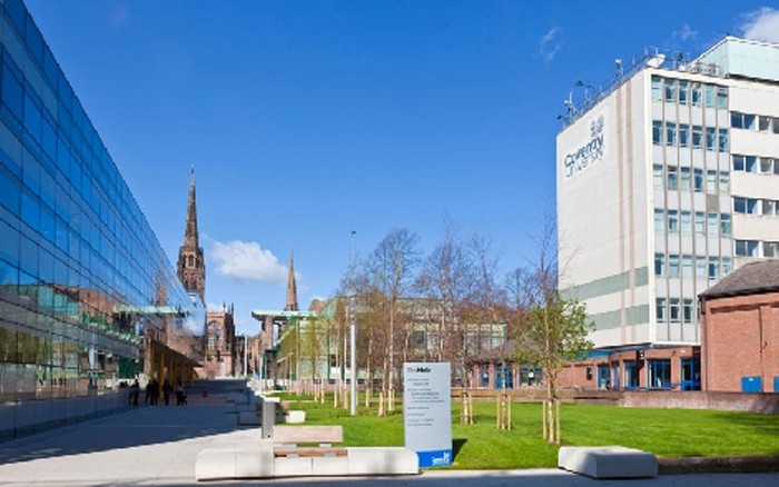 9. Đại học Coventry - Xếp hạng chất lượng: 65 Giá thuê nhà: 58,50 Bảng/tuần Học phí: 7.500 Bảng/năm