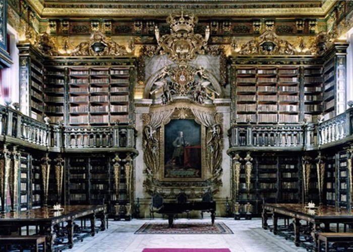 Thư viện Đại học Coimbra, Coimbra, Bồ Đào Nha. Ảnh: Flavorwire.