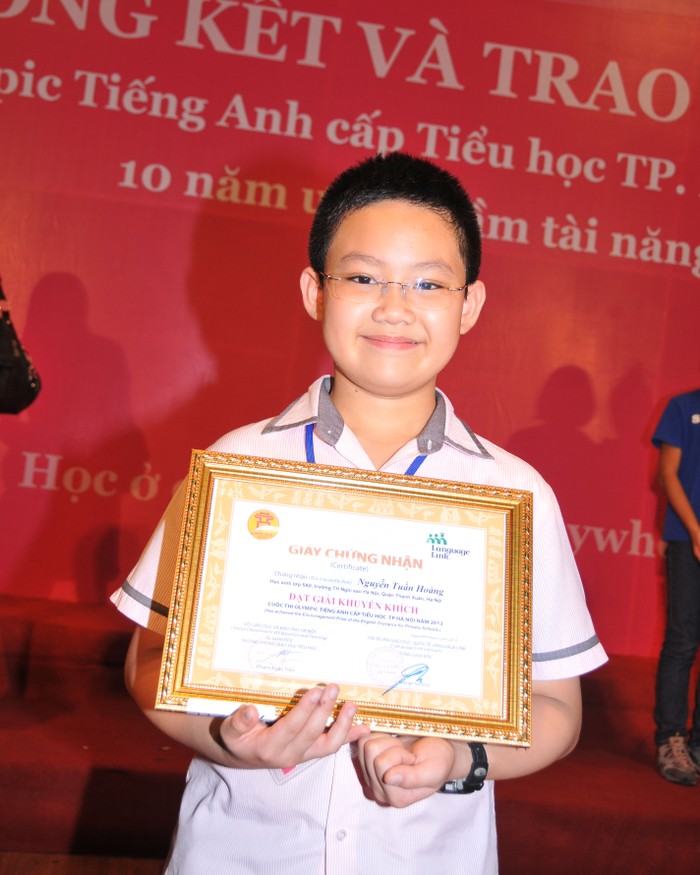Nguyễn Tuấn Hoàng thủ khoa trường THCS Nguyễn Tất Thành.