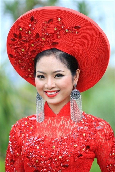 Hoa hậu các dân tộc Việt Nam 2013 Nguyễn Thị Ngọc Anh.