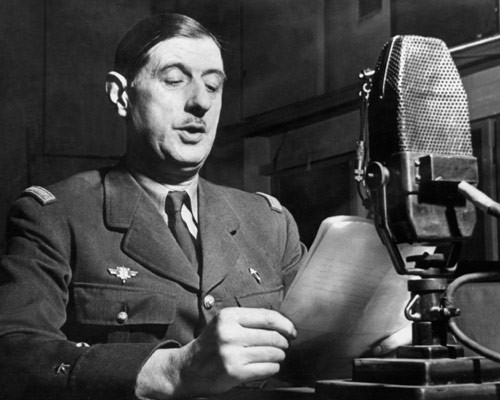 Vào ngày 2 tháng 6 năm 1967, ba ngày trước khi Israel tấn công phủ đầu Ai Cập và Syria, De Gaulle đột ngột cắt đứt quan hệ với Israel. Nhưng chỉ quyết định của De Gaulle thì chưa đủ để tháo ngòi một cuộc chiến Trung Đông.