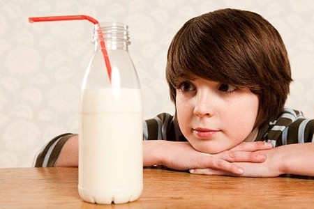 Đun sữa quá lâu thành phần dinh dưỡng trong sữa sẽ bị phá hủy.
