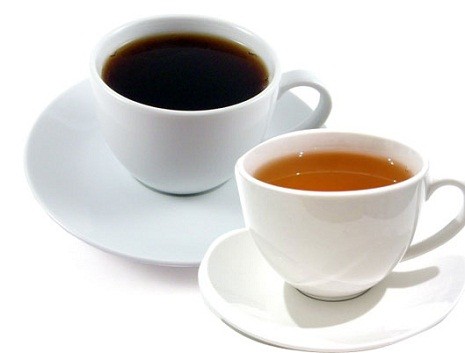Vậy nên người bị cao huyết áp không nên uống trà đặc.