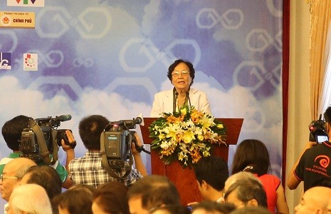 Bà Nguyễn Thị Bình, nguyên Phó Chủ tịch nước phát biểu trong chương trình Khát vọng Việt – Lần II.