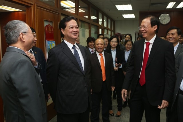 Thủ tướng Nguyễn Tấn Dũng và Lãnh đạo PVN tới thăm Báo Năng lượng Mới - PetroTimes.