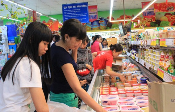 Sức mua tại các siêu thị tăng từ 20-30% (Ảnh báo Đồng Naichụp tại siêu thị Co.opMart)