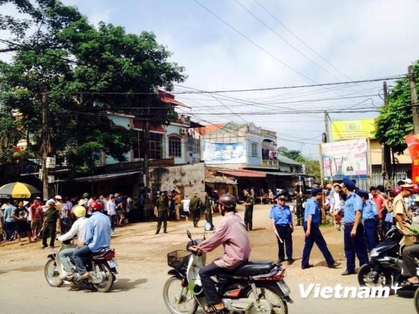Vào 7 giờ 45 phút sáng 7/7, một máy bay quân sự đã bị rơi tại địa phận thôn 11 xã Thạch Hoà, Thạch Thất, Hà Nội. Hiện chưa có thông tin về số người thương vong. (Nguồn: Vietnam+)