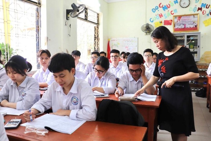 Học sinh Trường Trung học phổ thông Lê Hồng Phong trong giờ ôn thi (Ảnh: CTV)