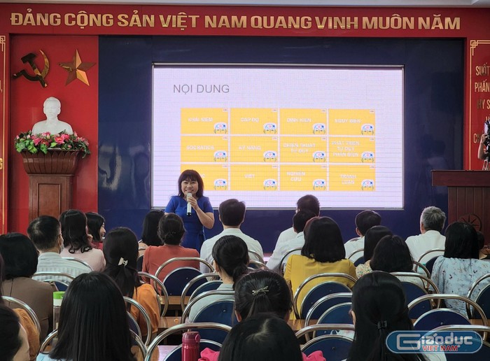 Trường Trung học phổ thông Trần Nguyên Hãn tổ chức buổi tập huấn nâng cao năng lực giáo viên về tư duy phản biện, tư duy sáng tạo (Ảnh: Phạm Linh)
