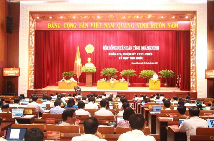 Quang cảnh Kỳ họp thứ 10 Hội đồng nhân dân tỉnh Quảng Ninh khóa XIV, nhiệm kỳ 2021 – 2026 (Ảnh: CTV)