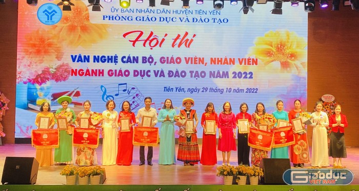 Huyện Tiên Yên tổ chức Hội thi văn nghệ cán bộ, giáo viên, nhân viên ngành Giáo dục và Đào tạo năm 2022 (Ảnh: Phạm Linh)
