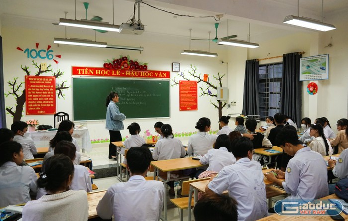 Năm học 2022 - 2023, Trường Cao đẳng Việt - Hàn Quảng Ninh tuyển sinh được hơn 3.000 học sinh, sinh viên (Ảnh: Phạm Linh)
