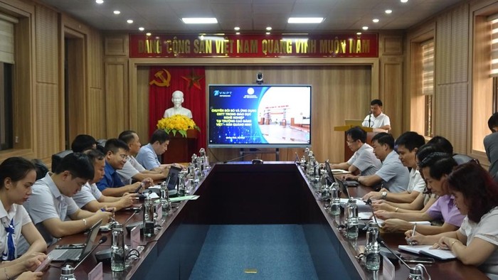 Trường Cao đẳng Việt - Hàn Quảng Ninh tổ chức hội thảo về chuyển đổi số và ứng dụng công nghệ thông tin trong giáo dục nghề nghiệp. (Ảnh: CTV)