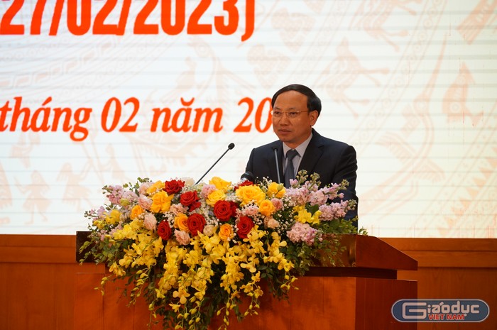 Ông Nguyễn Xuân Ký - Bí thư Tỉnh uỷ, Chủ tịch Hội đồng nhân dân tỉnh Quảng Ninh phát biểu tại hội nghị (Ảnh: Phạm Linh)